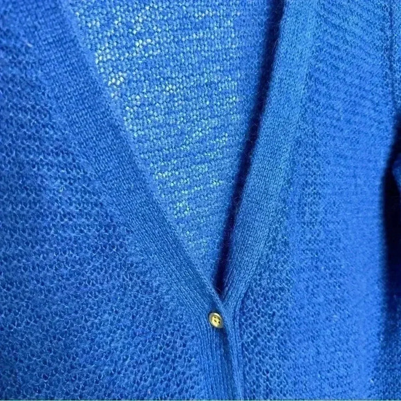 Cardigan Knit  Blue Size Medium - Picture 3 of 16